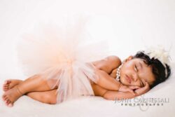 Fayetteville newborn photographers Syracuse Family Photographer, Skaneateles Newborn photographers, Syracuse Newborn photographers, Syracuse Maternity photographer, near me, Fayetteville newborn photographers, newborn, maternity, family, studio, photography studio